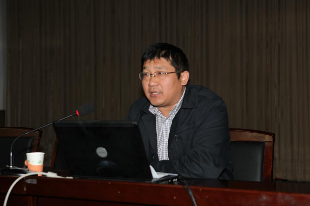 qmh官网举办中层干部培训班“财务管理工作”专题讲座