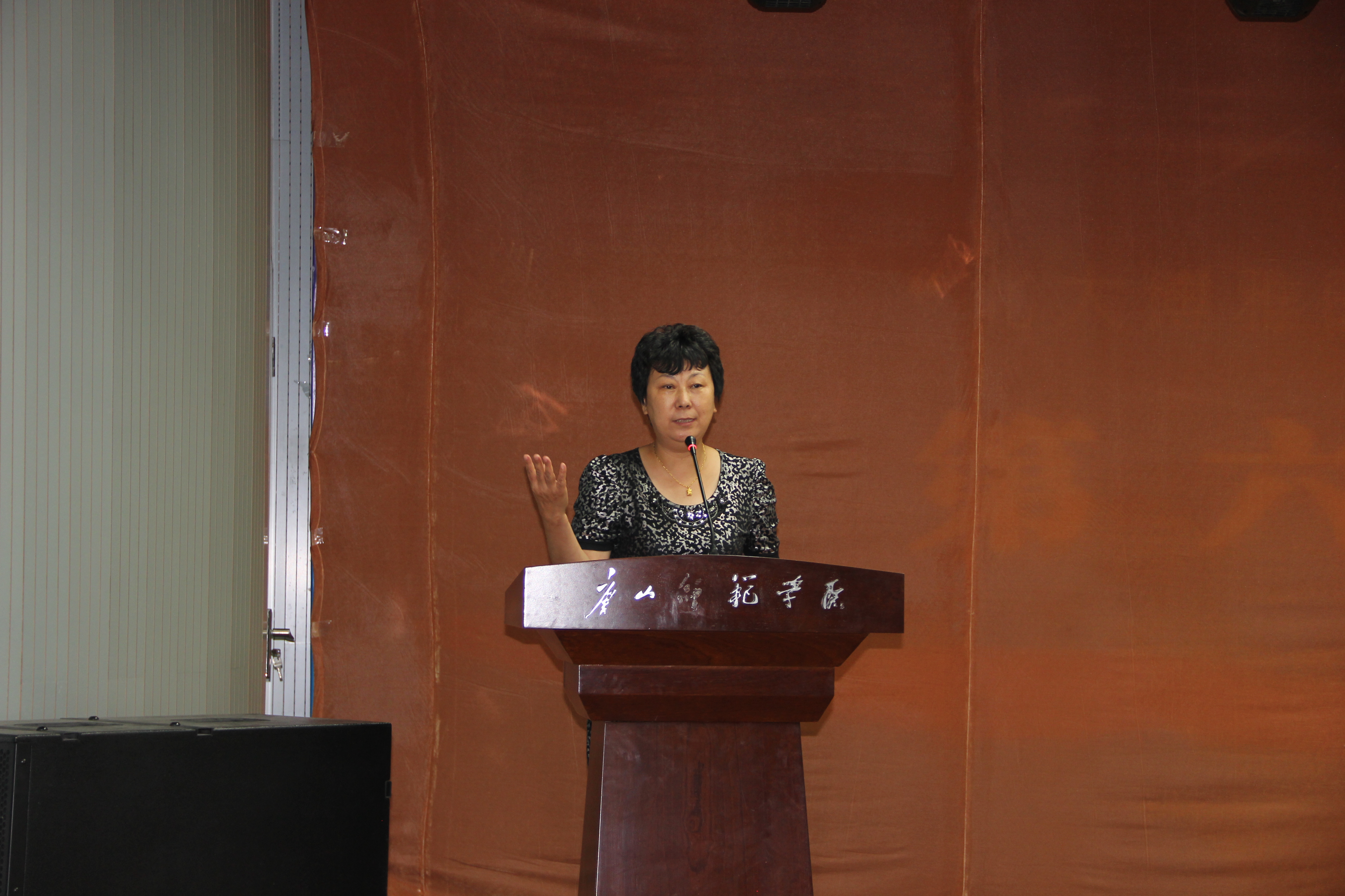 qmh官网举行2014年诚信演讲暨诚信考试教育活动
