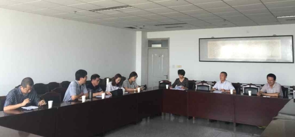 河北民族师范学院文学与传媒学院来qmh官网中文系考察交流