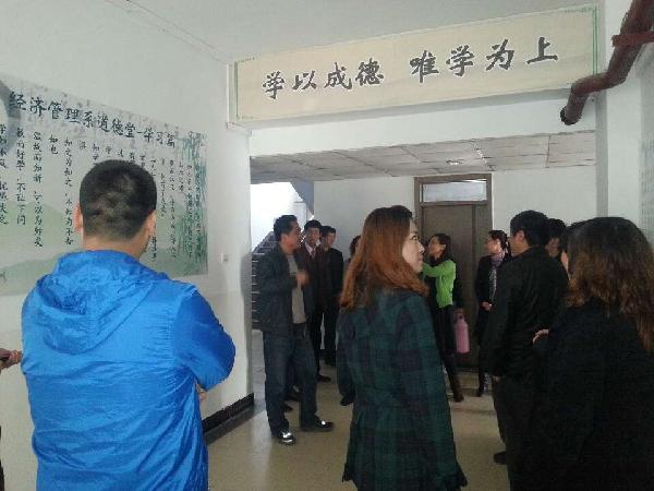 qmh官网召开“道德堂”进宿舍现场会