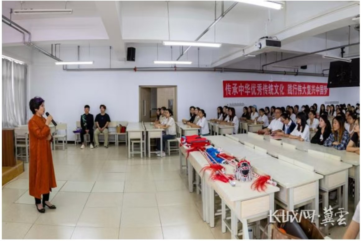 《冀云》——球盟会qmh：“新时代 新家乡”主题思政课 探索思政课“新的打开方式”