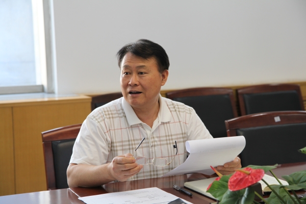 qmh官网召开“一问责八清理”专项行动暨“微腐败”专项整治工作领导小组会议